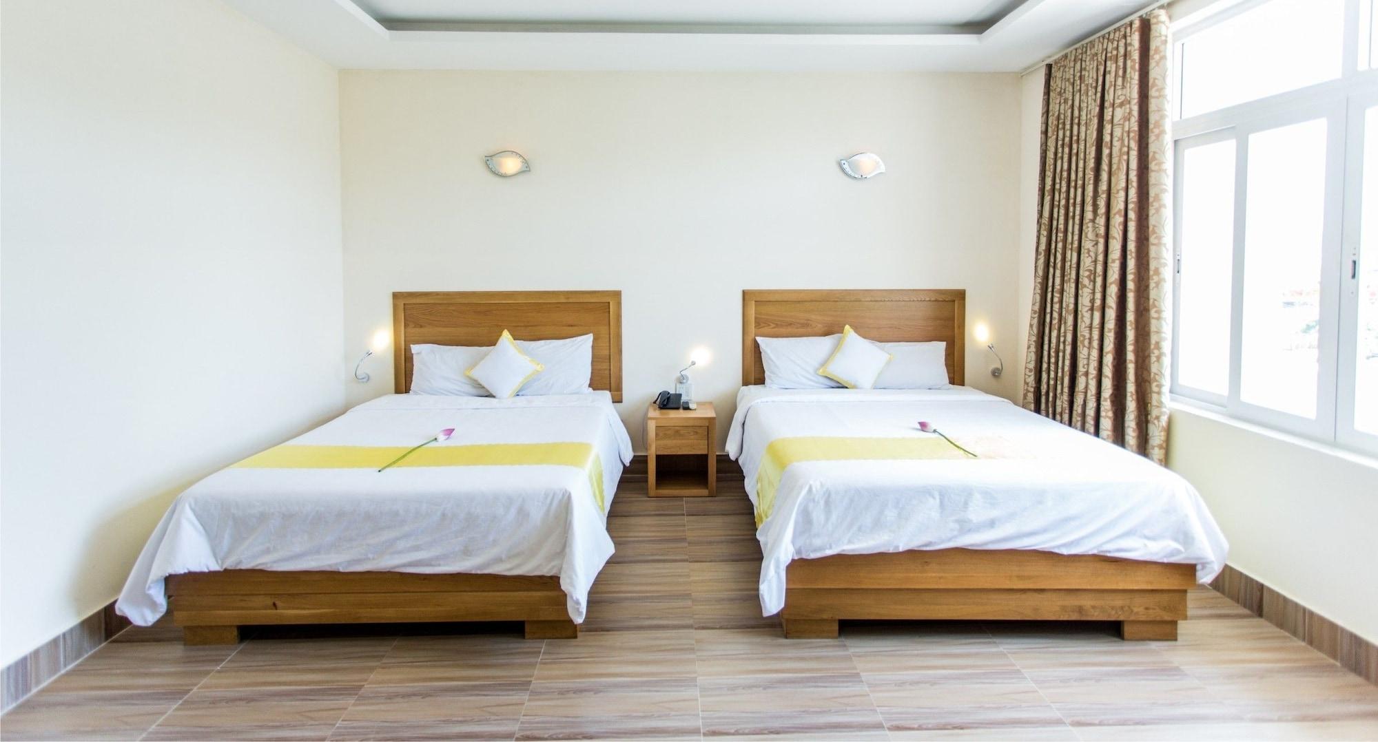Hoang Yen Hotel 2 Quy Nhon Esterno foto