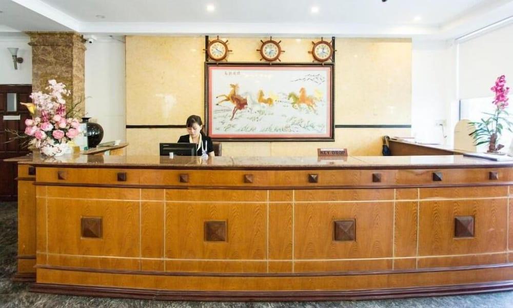 Hoang Yen Hotel 2 Quy Nhon Esterno foto