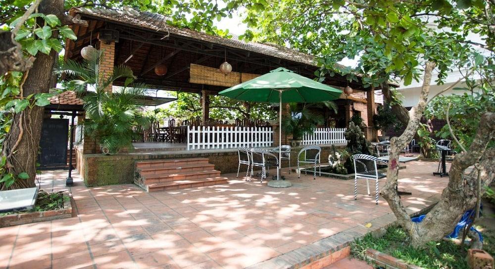 Hoang Yen Hotel 2 Quy Nhon Esterno foto